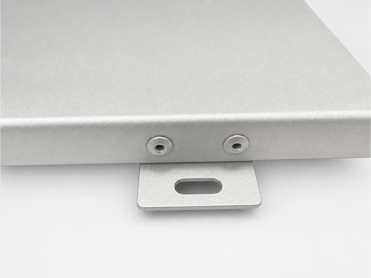 Real aluminium panel edge and fixing detail